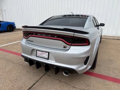 Used 2022 Dodge Charger Scat Pack RWD image 5
