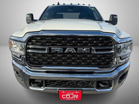 Used 2024 RAM 3500 SLT w/ Quick Order Package 2YG SLT AWD/4WD image 8