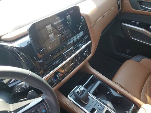 Used 2025 Nissan Pathfinder Platinum FWD image 20