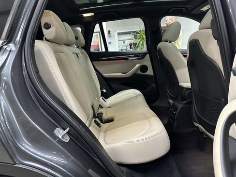Used 2021 BMW X1 xDrive28i w/ Convenience Package image 15