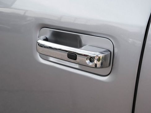 Used 2022 Ford F350 Platinum w/ FX4 Off-Road Package image 44