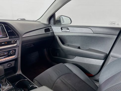 Used 2019 Hyundai Sonata SE FWD image 26
