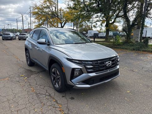 New 2026 Hyundai Tucson SEL image 1