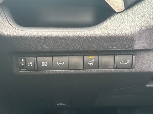 New 2025 Toyota RAV4 XLE image 28