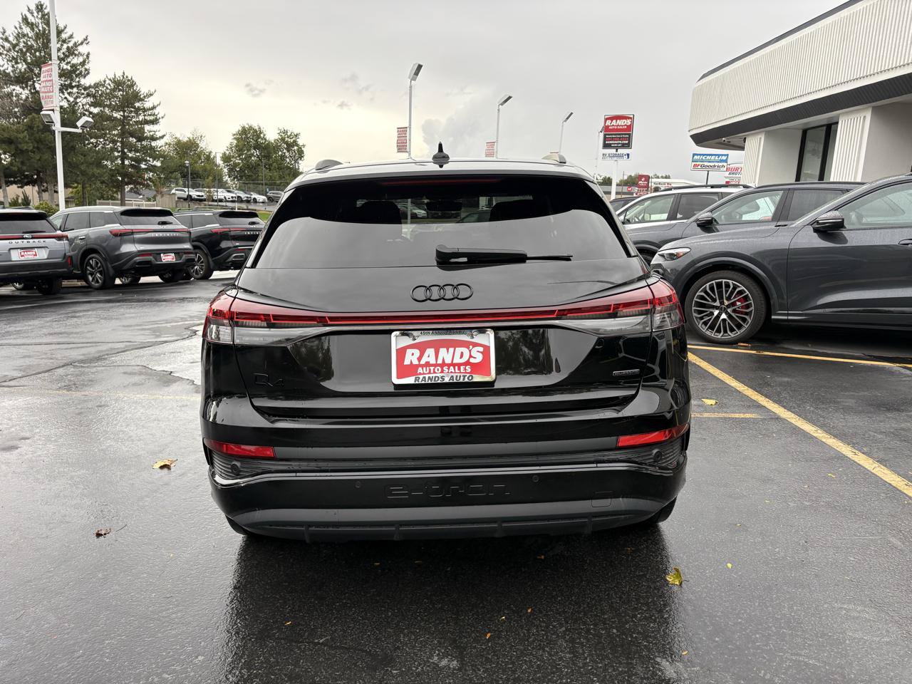 Used 2024 Audi Q4 e-tron Premium Plus w/ Premium Plus AWD/4WD image 8