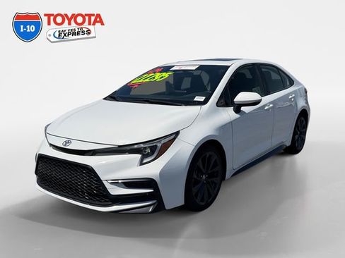 Certified 2024 Toyota Corolla SE w/ SE Premium Package FWD image 1