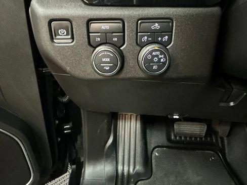 Used 2025 Chevrolet Silverado 1500 RST w/ Redline Edition AWD/4WD image 33