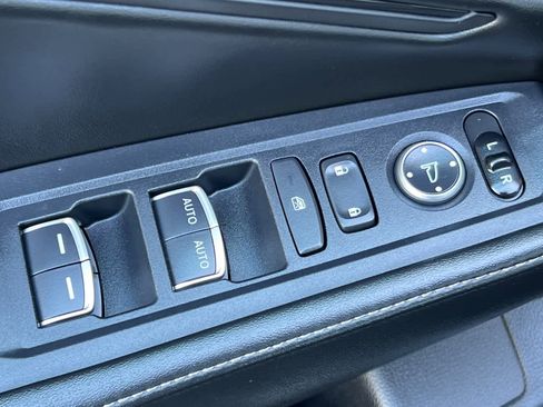 Used 2024 Honda Accord Sport image 13