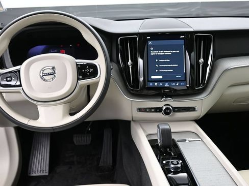 Used 2019 Cadillac XT5 AWD image 14