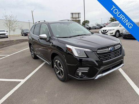 Used 2022 Subaru Forester Touring AWD/4WD image 1