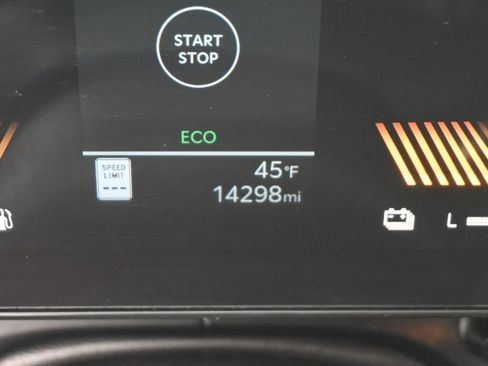 Certified 2025 Kia Carnival LXS image 16