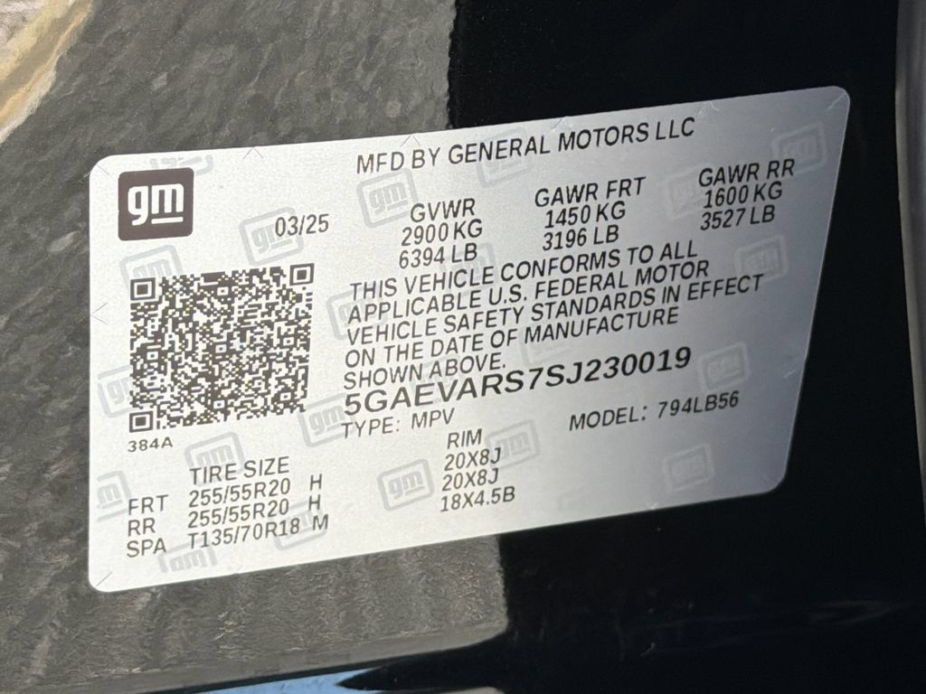 Used 2025 Buick Enclave Preferred AWD/4WD image 36