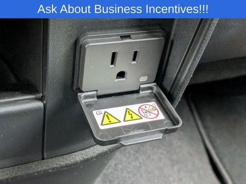 New 2025 RAM 2500 Tradesman image 29