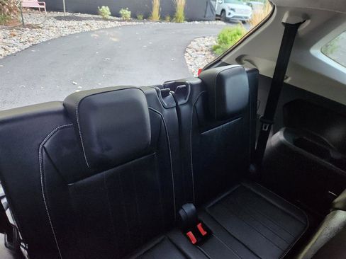 Certified 2023 Volkswagen Tiguan SE image 17