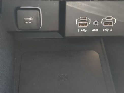 Used 2024 Jeep Wagoneer Series II w/ Flexible Seating Group image 28