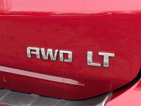 Used 2018 Chevrolet Equinox LT image 29