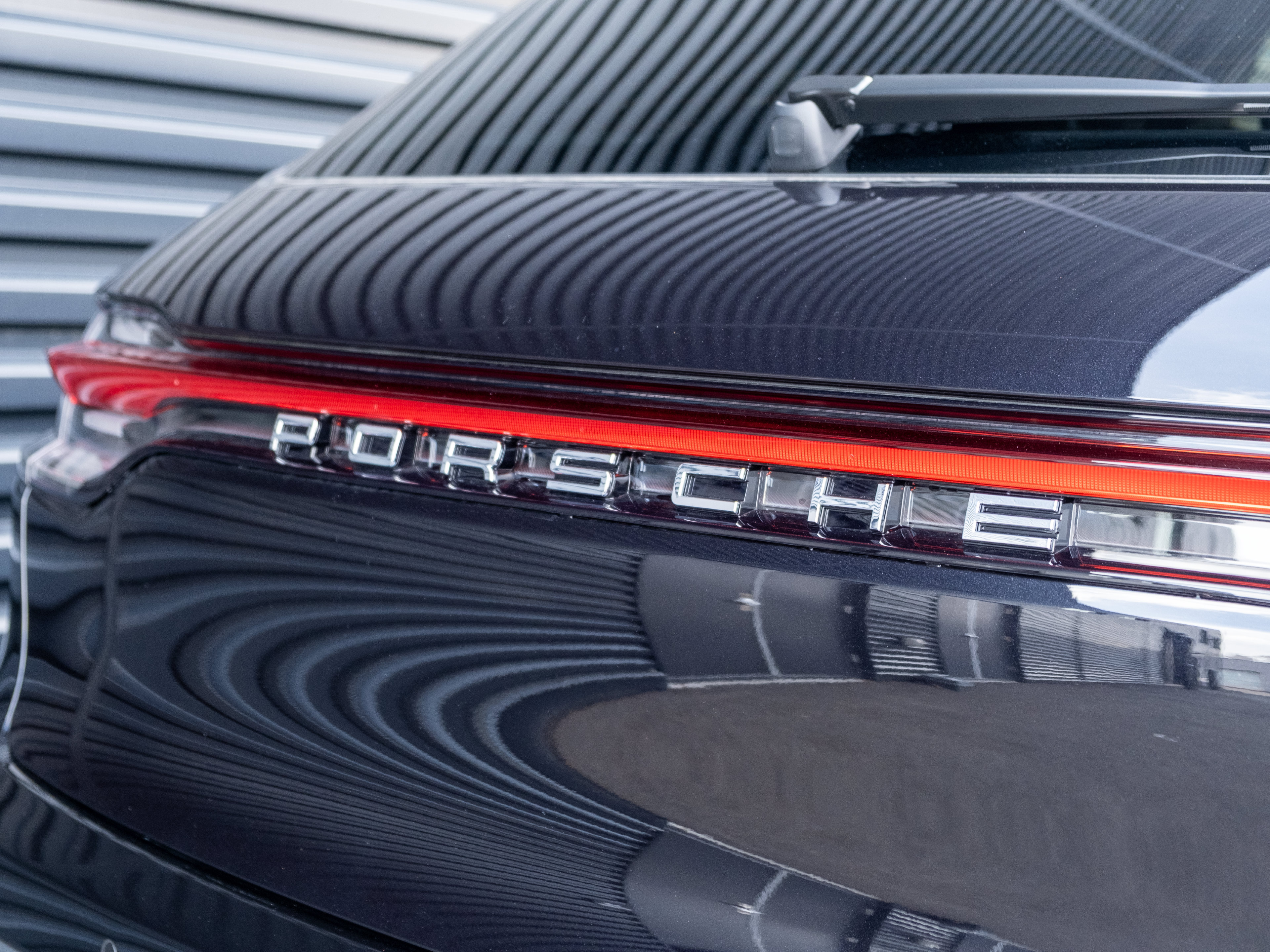 Certified 2026 Porsche Macan AWD/4WD image 17
