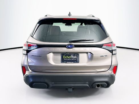 Used 2025 Subaru Forester Touring AWD/4WD image 7