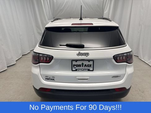Used 2024 Jeep Compass Latitude AWD/4WD image 4