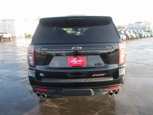 Used 2024 Chevrolet Suburban RST w/ Sport Performance Package image 6