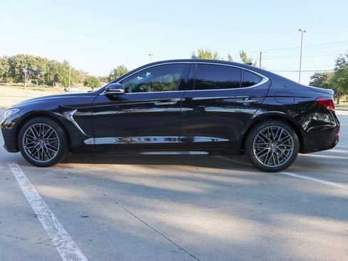 Used 2019 Genesis G70 2.0T Advanced image 4