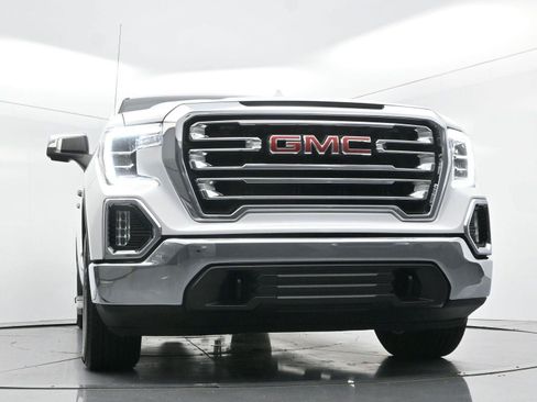 Used 2022 GMC Sierra 1500 SLT AWD/4WD image 44