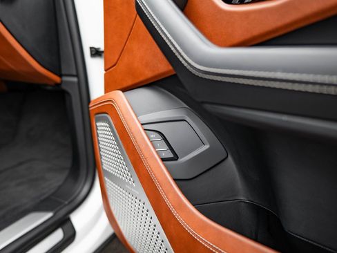 Used 2024 Lamborghini Urus S image 39