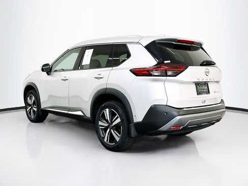Used 2023 Nissan Rogue SL w/ SL Premium Package image 5