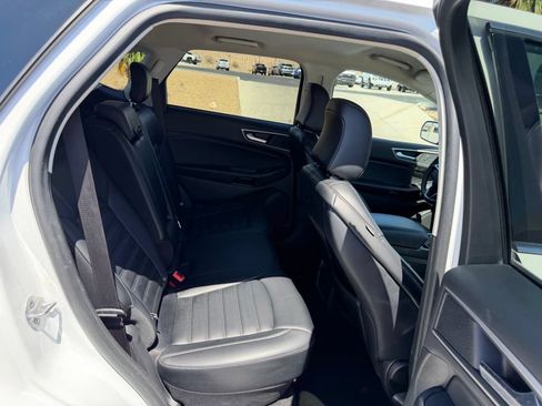 Used 2024 Ford Edge SEL AWD/4WD image 17