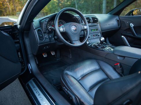 Used 2010 Chevrolet Corvette Grand Sport w/ Preferred Equipment Group image 37