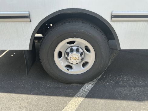New 2026 Chevrolet Express 3500 w/ Power Convenience Package RWD image 8