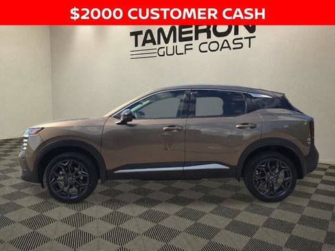 New 2026 Nissan Kicks SR FWD image 6