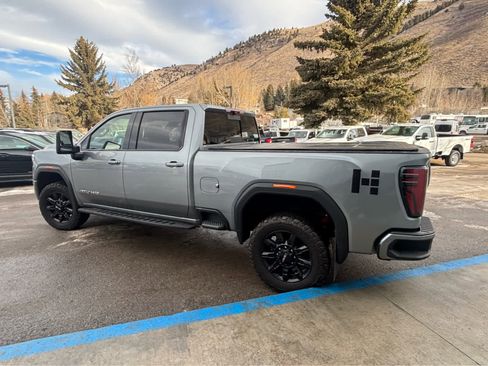 Used 2024 GMC Sierra 2500 AT4 w/ AT4 Premium Plus Package image 14