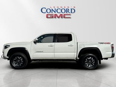 Used 2023 Toyota Tacoma TRD Off-Road image 7