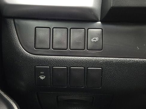 Used 2016 Toyota Highlander XLE AWD/4WD image 24
