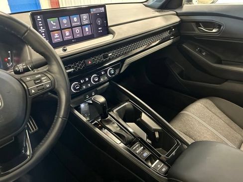 Used 2024 Honda Accord Sport image 29