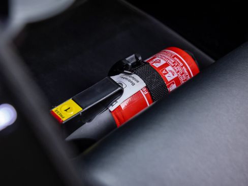 Used 2015 Porsche 918 Spyder AWD/4WD image 58