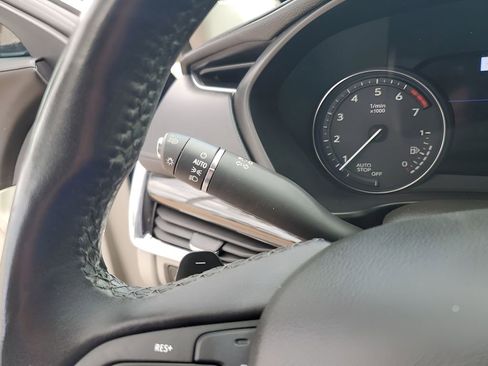 Used 2019 Cadillac XT4 Premium Luxury image 35