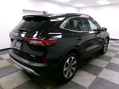 Used 2024 Ford Escape Platinum AWD/4WD image 13