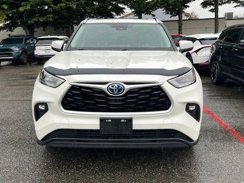 Used 2021 Toyota Highlander XLE image 4