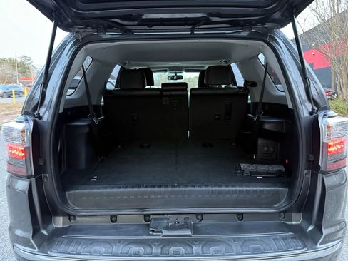 Used 2016 Toyota 4Runner Limited image 12