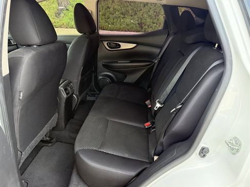 Used 2019 Nissan Rogue Sport S image 20