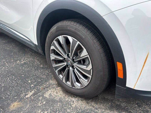 Used 2024 Buick Envision Preferred AWD/4WD image 3