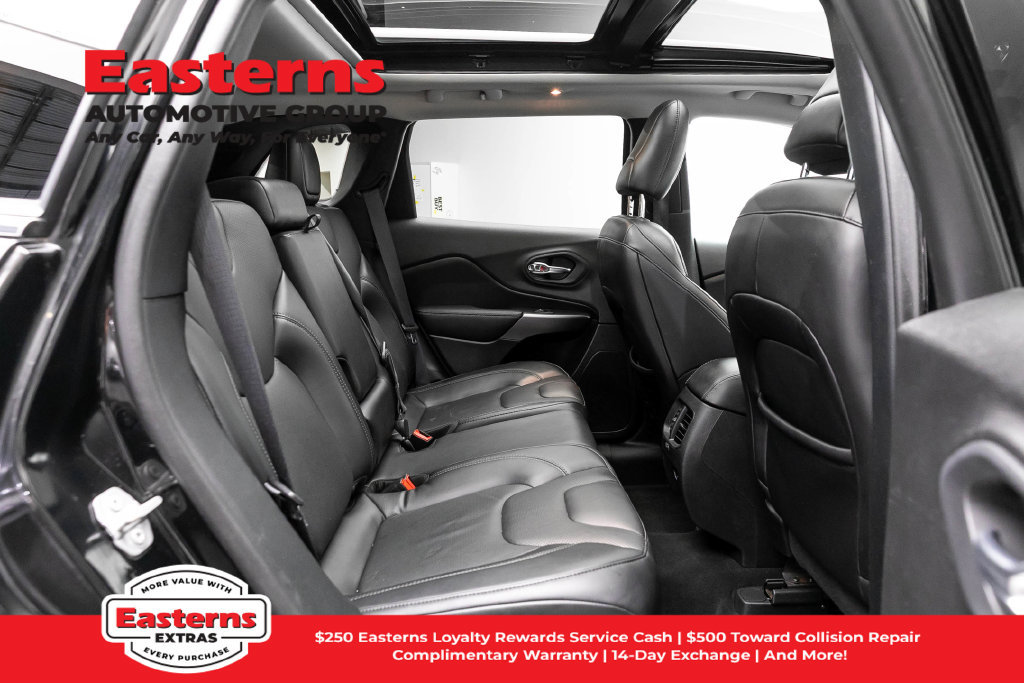 Used 2021 Jeep Cherokee Limited w/ Mopar Interior Package AWD/4WD image 26