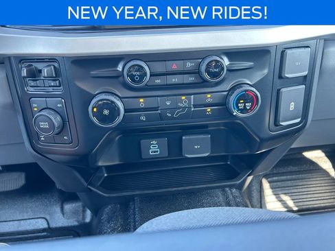 New 2026 Ford F250 XL w/ XL Chrome Package image 24