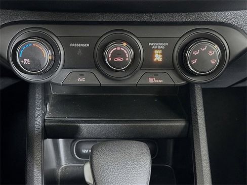 Used 2024 Kia Forte LXS w/ LXS Technology Package image 16