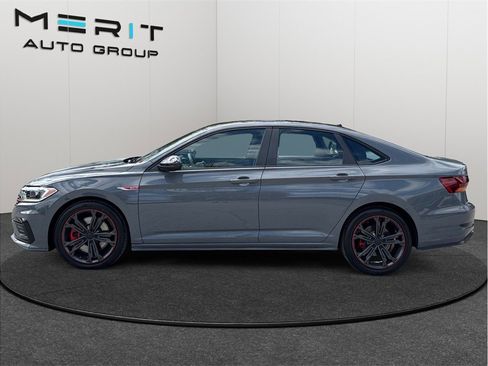 Used 2019 Volkswagen Jetta GLI image 5