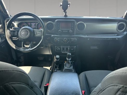 Used 2018 Jeep Wrangler Sport AWD/4WD image 12