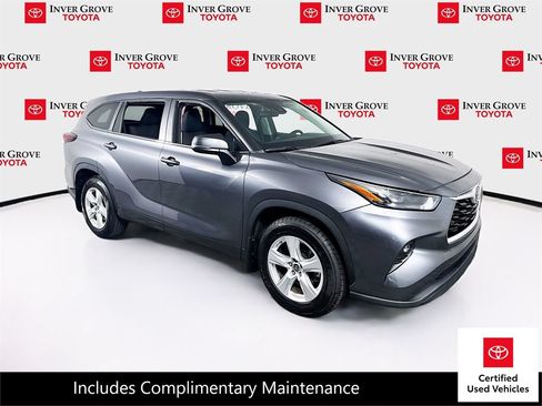 Certified 2024 Toyota Highlander LE AWD/4WD image 3