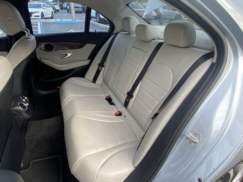Used 2016 Mercedes-Benz C 300 4MATIC Sedan image 23